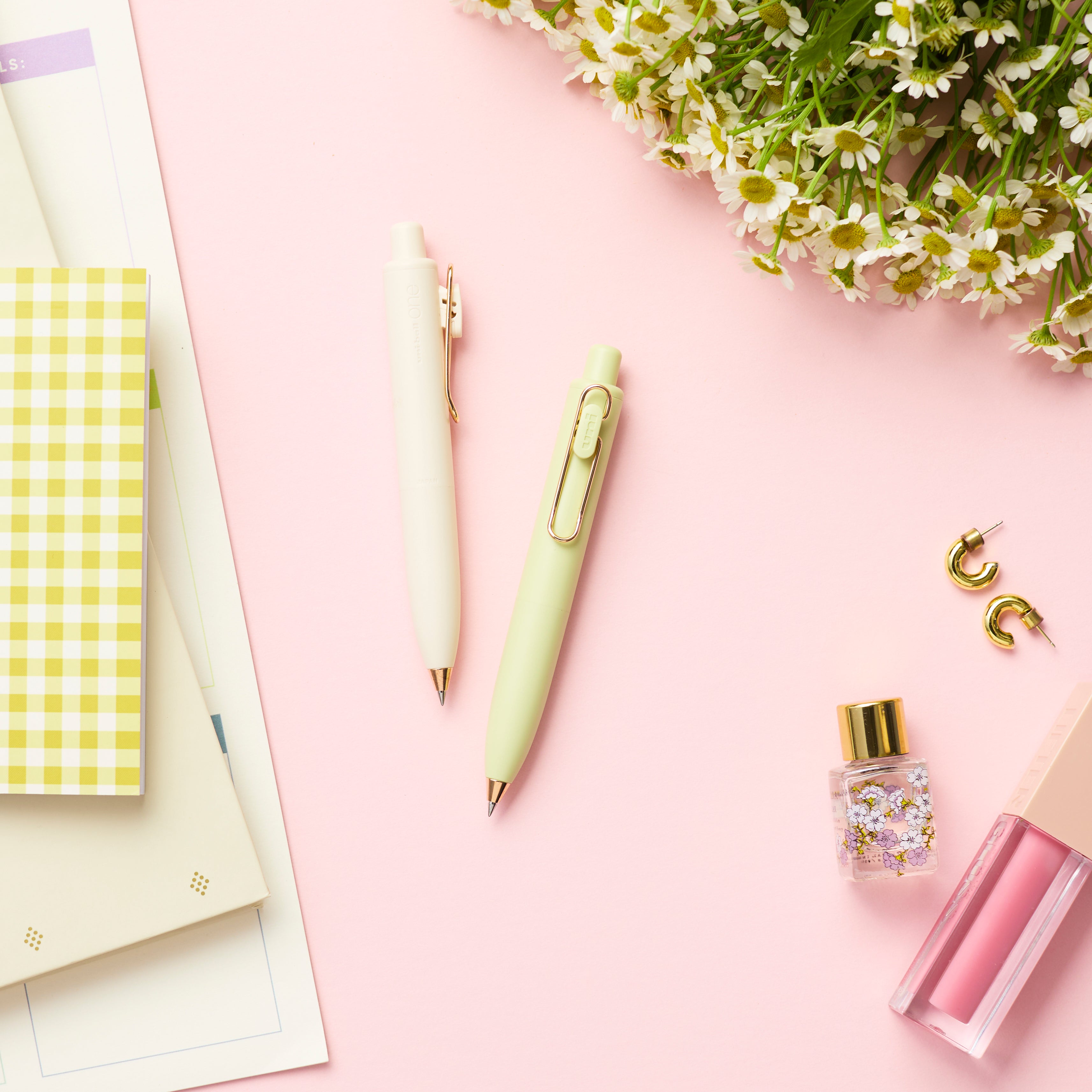 uniball™ One P Retractable Gel Pens, Yogurt and La France Colors with